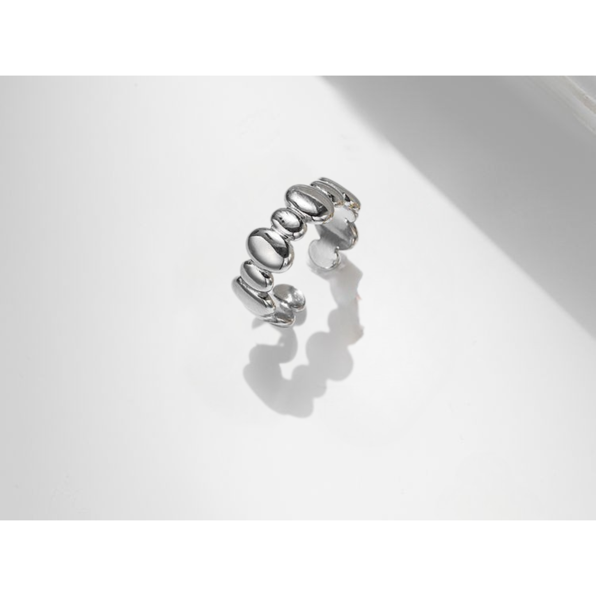Anillo orbita dorada